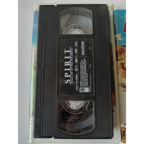 Lot of 3 VHS Clamshell Kids: Spirit, Chicken Run, The Pebble & the Penguin - Picture 4 of 10